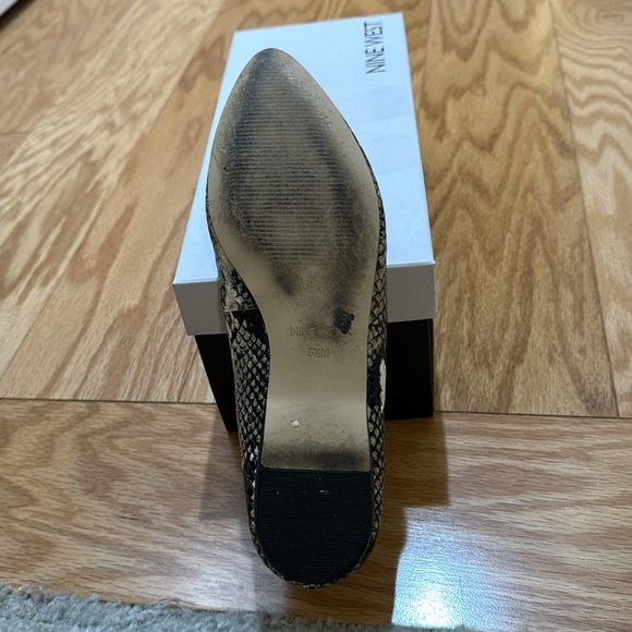 Nine West Speakup Almond Toe Flats Gray Multi Texture 
 5.5 M - Picture 5 of 5